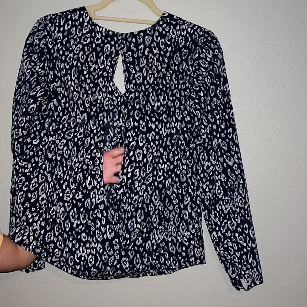 Banana Republic XS button down long sleeve shirt - Picture 6 of 11